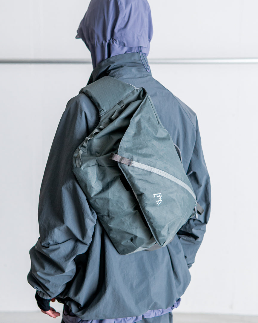 CMF OUTDOOR GARMENT MESSENGER BAG X-PAC