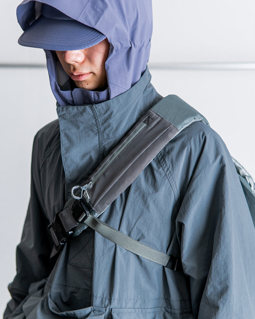 CMF OUTDOOR GARMENT MESSENGER BAG X-PAC