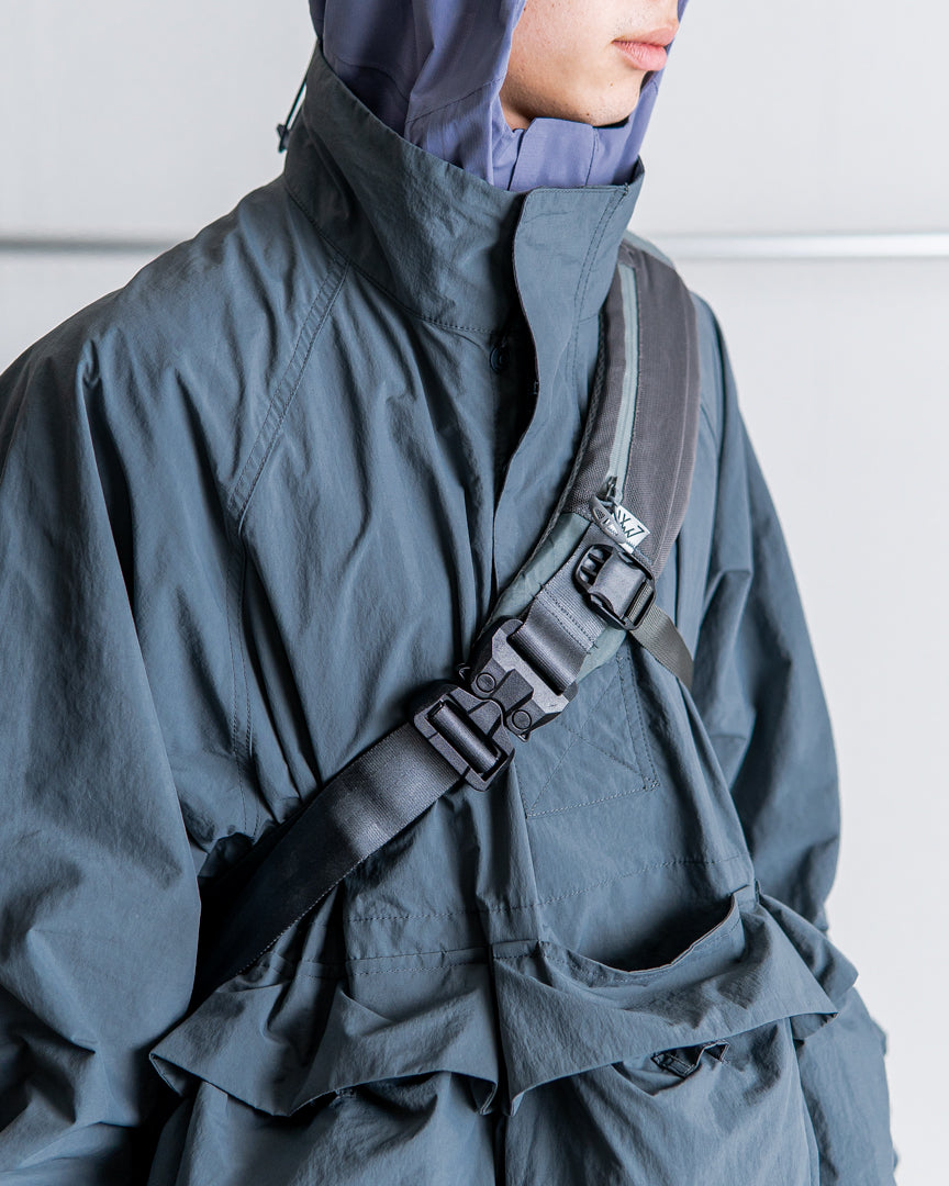 CMF OUTDOOR GARMENT MESSENGER BAG X-PAC