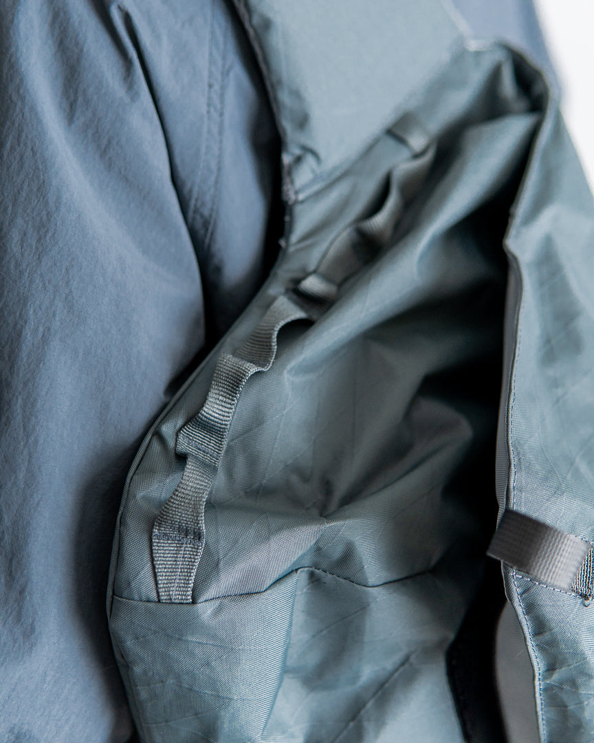 CMF OUTDOOR GARMENT MESSENGER BAG X-PAC