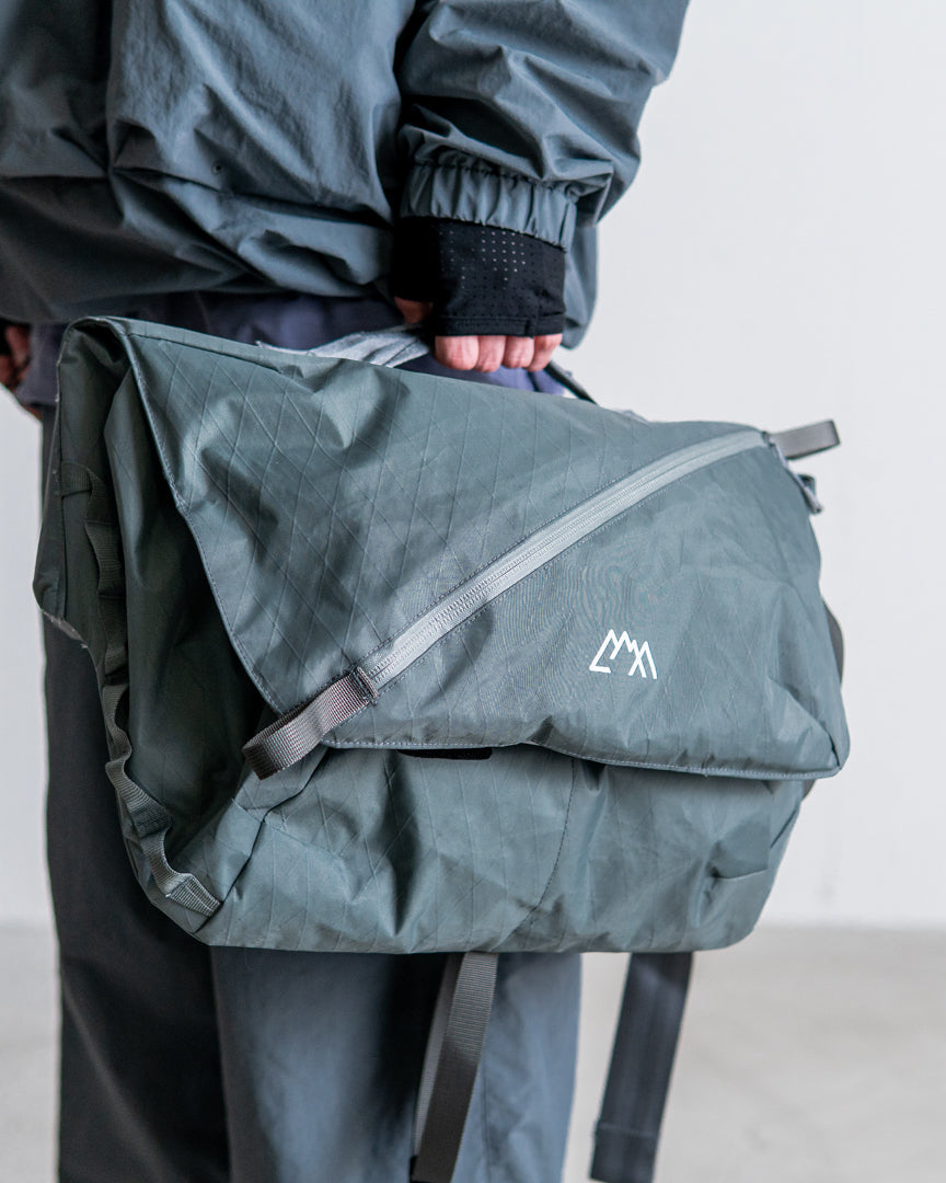 CMF OUTDOOR GARMENT MESSENGER BAG X-PAC