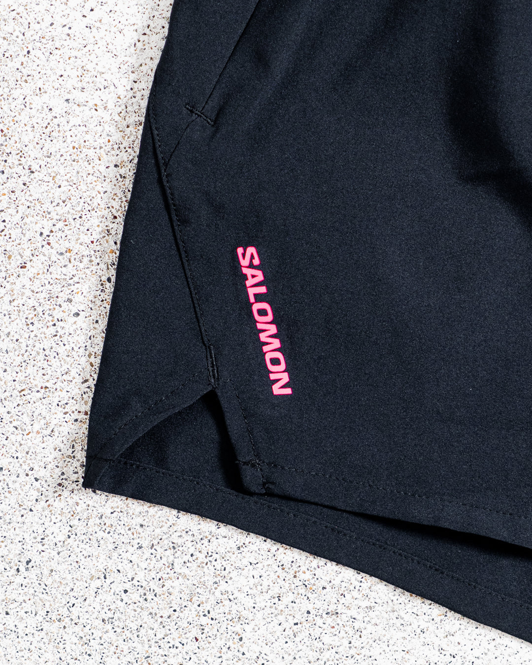 【limited】SALOMON  SHAKEOUT CORE LIMITED COURTNEY EDITION