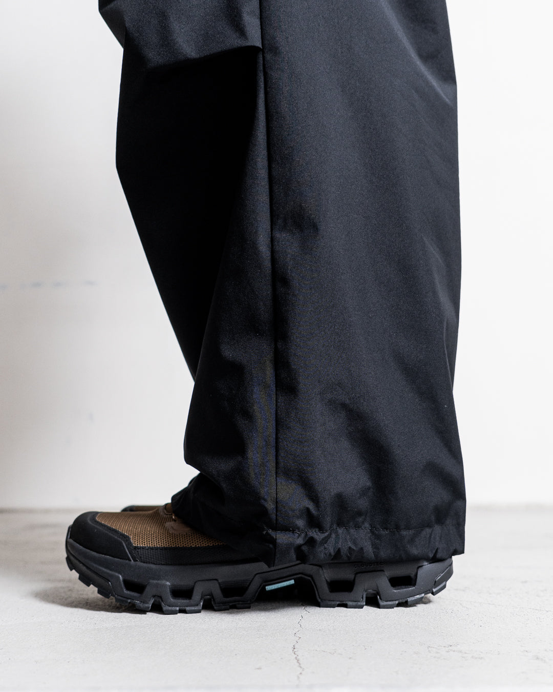 +phenix GORE-TEX WINDSTOPPER® WIDE PANTS
