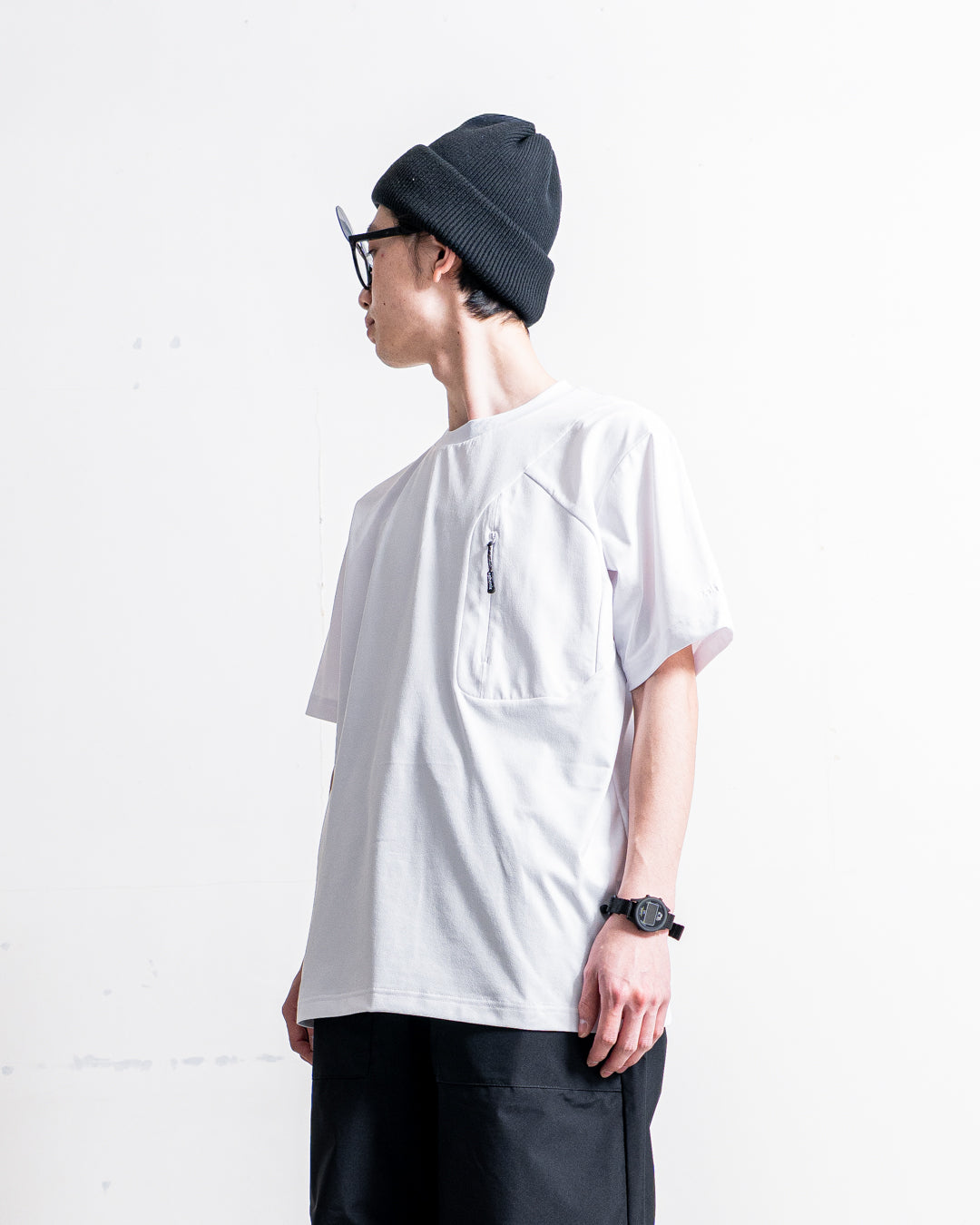 +phenix HIDDEN ZIP POCKET SHORT SLEEVE TEE