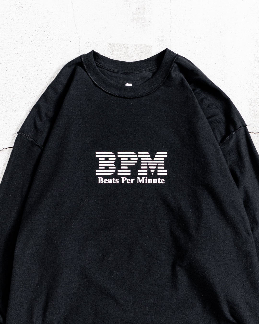 通販] ISNESS MUSIC (イズネスミュージック) LS T-SHIRT 商品ページ