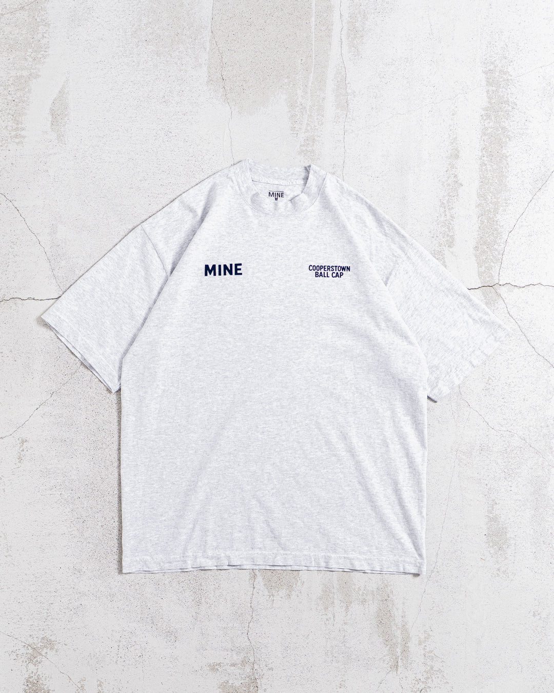【collabolation】MINE x COOPERS TOWN BALL CAP Flock Print Tee