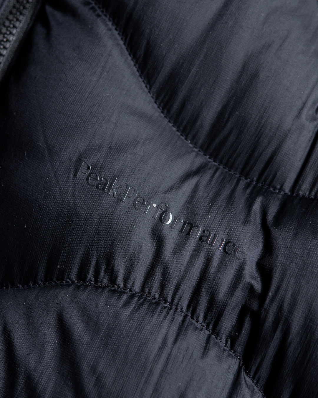 Peak Performance Helium Diamond Fuse Down Hood