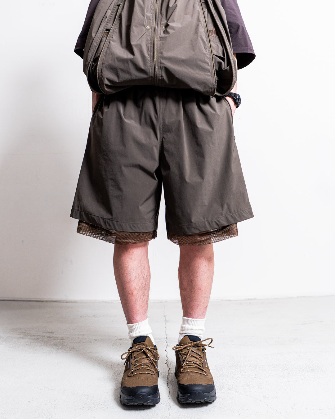 is-ness Technical Ventilation Shorts