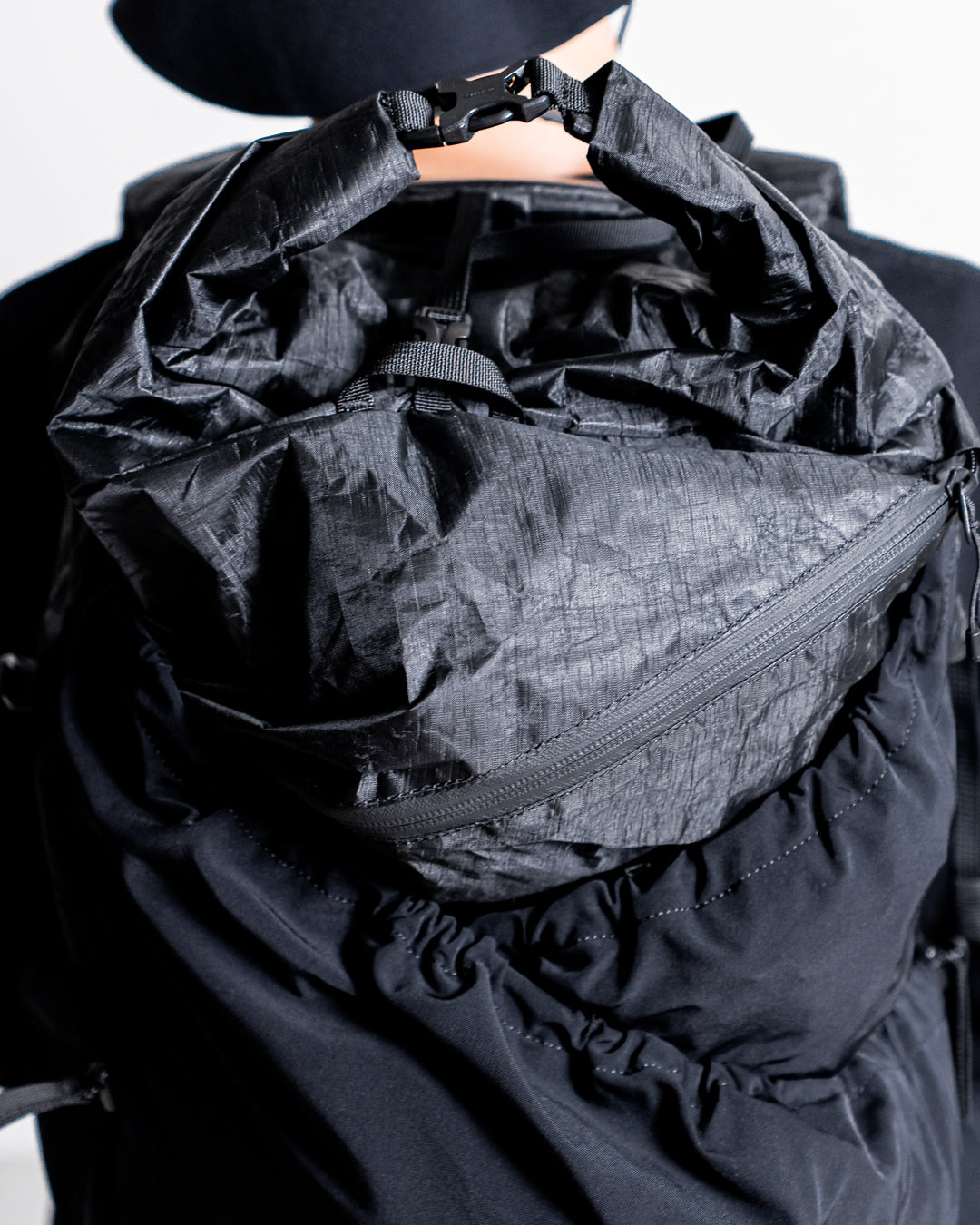 CMF OUTDOOR GARMENT HIKERZ 35 WITH DYNEEMA