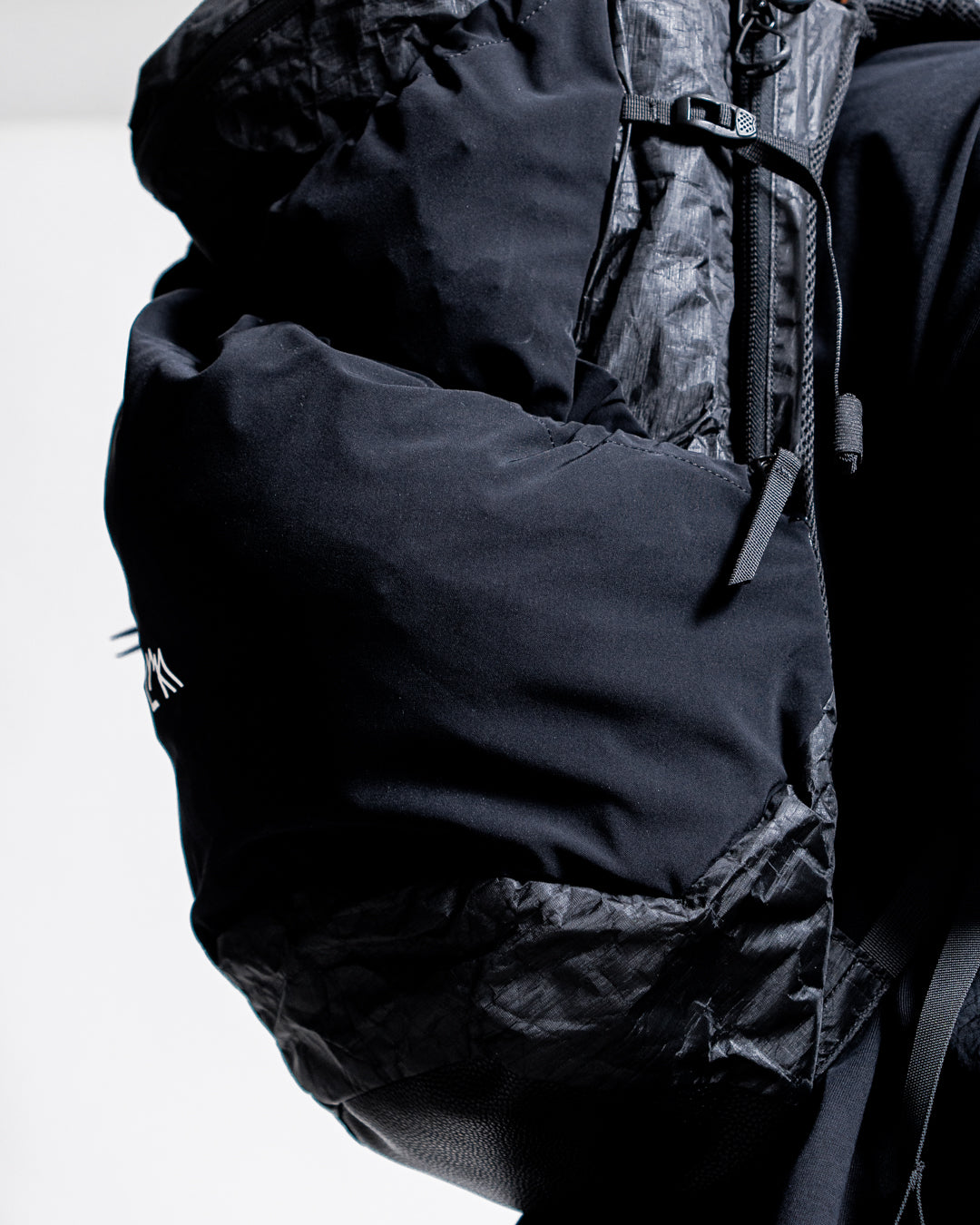 CMF OUTDOOR GARMENT HIKERZ 35 WITH DYNEEMA