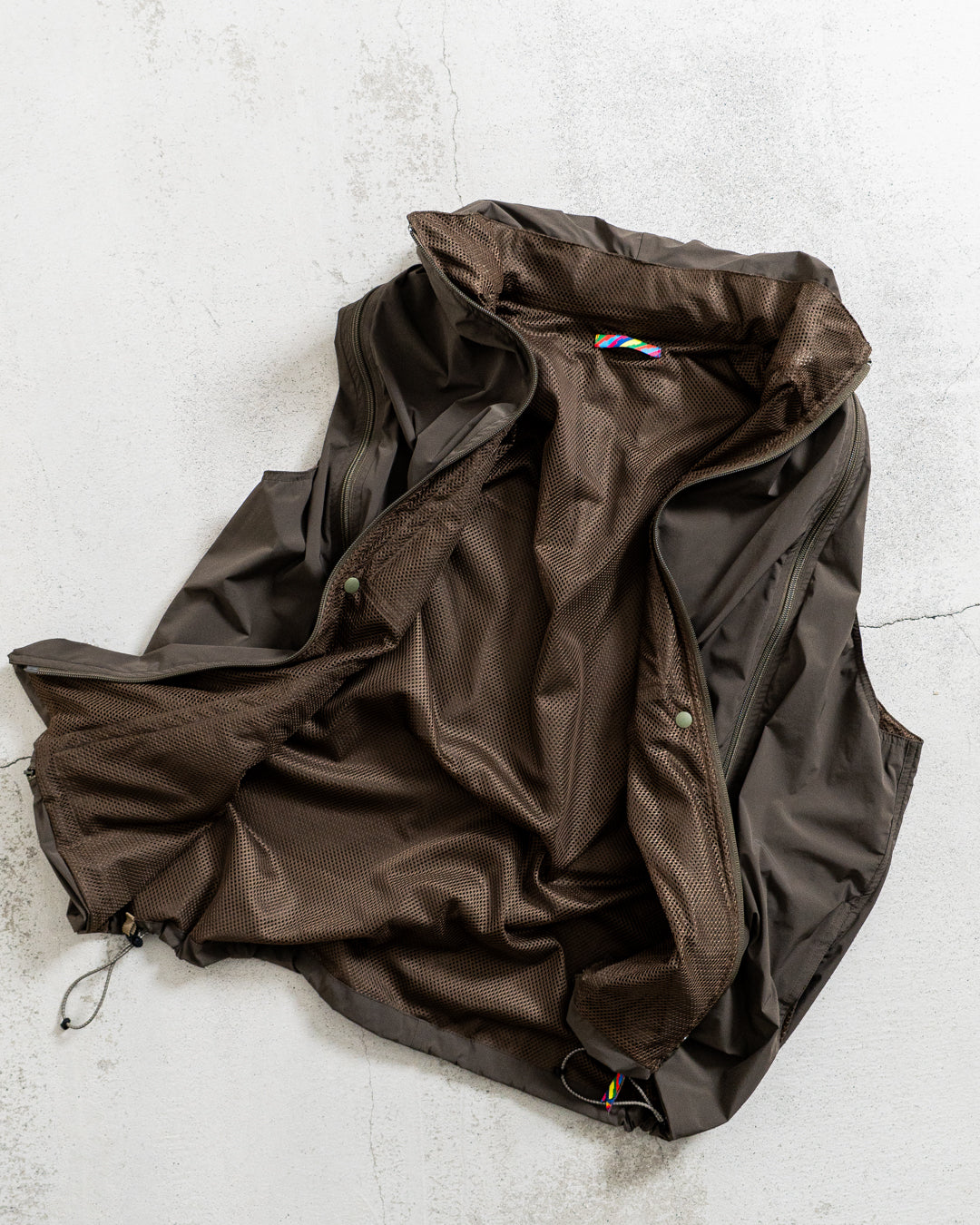 is-ness Technical Ventilation Vest