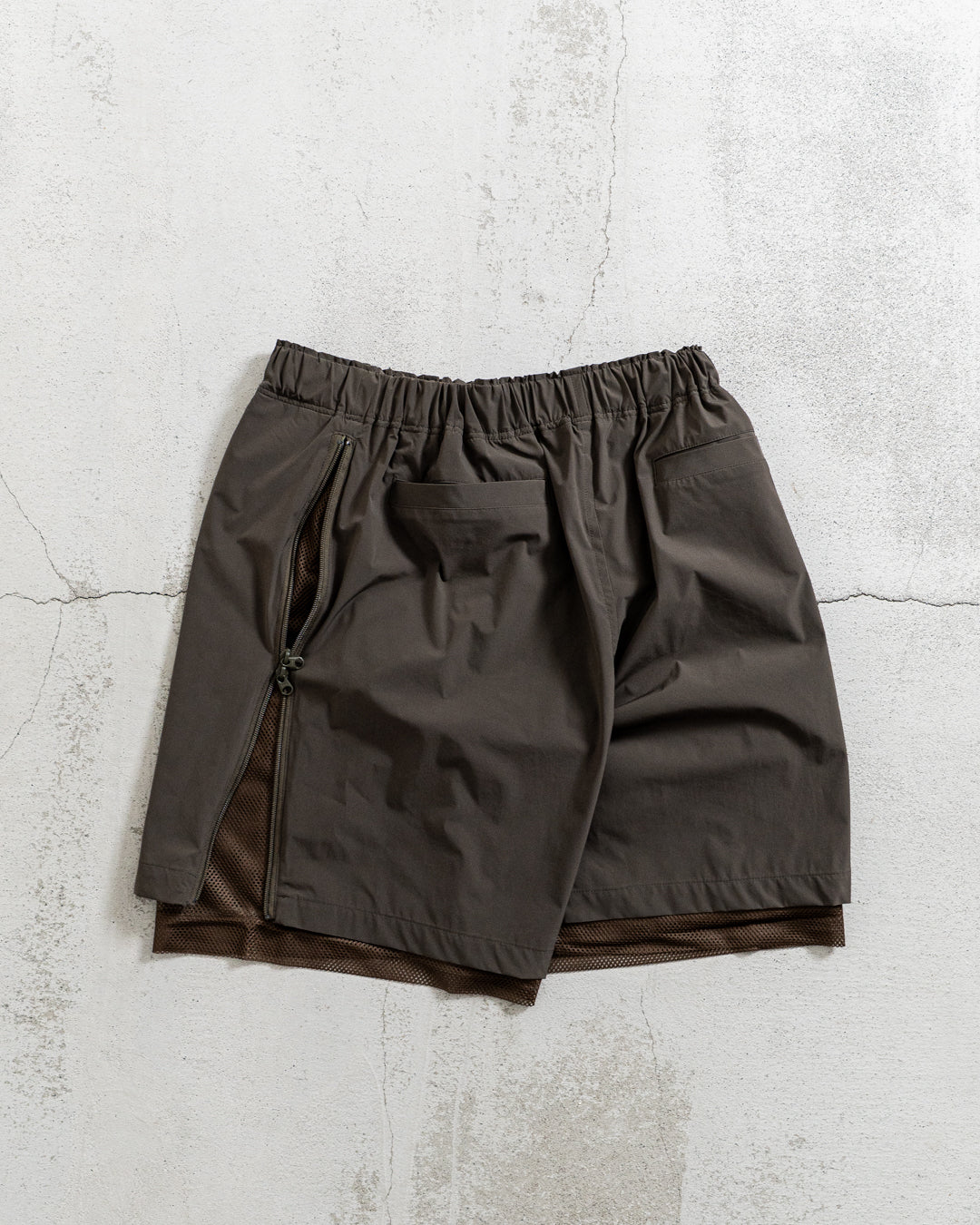 is-ness Technical Ventilation Shorts