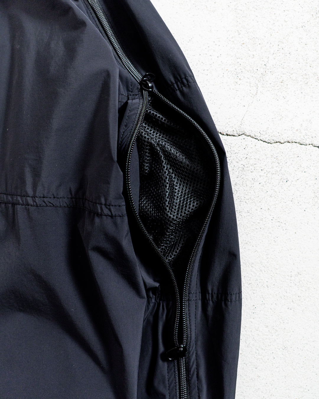 is-ness Technical Ventilation Coat