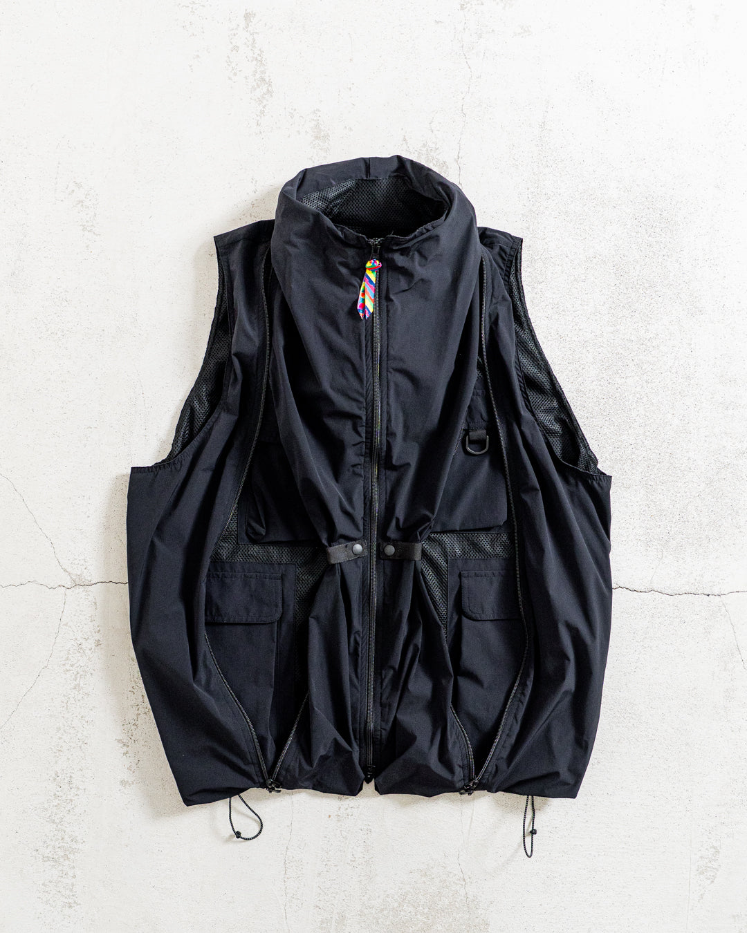 is-ness Technical Ventilation Vest