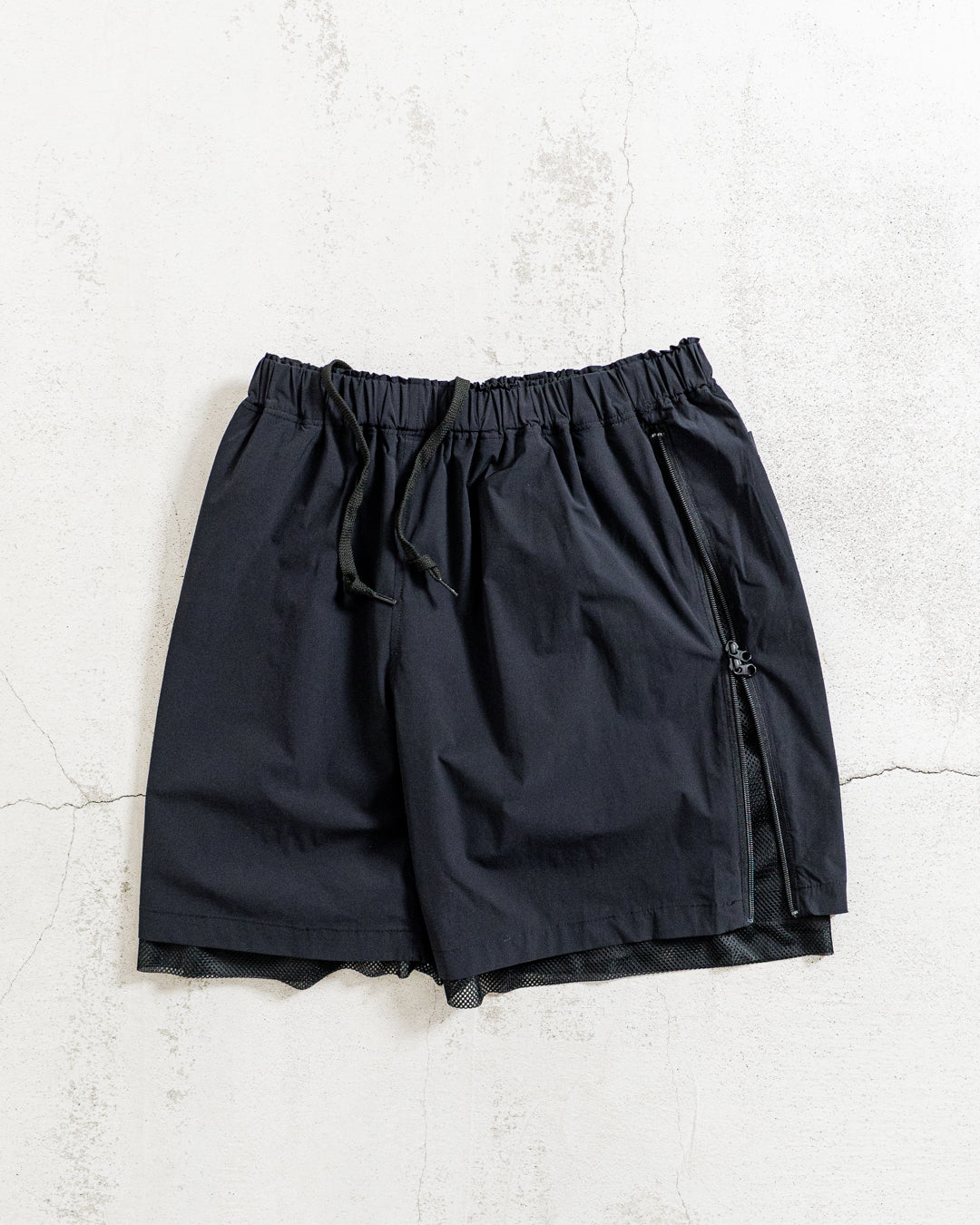 is-ness Technical Ventilation Shorts