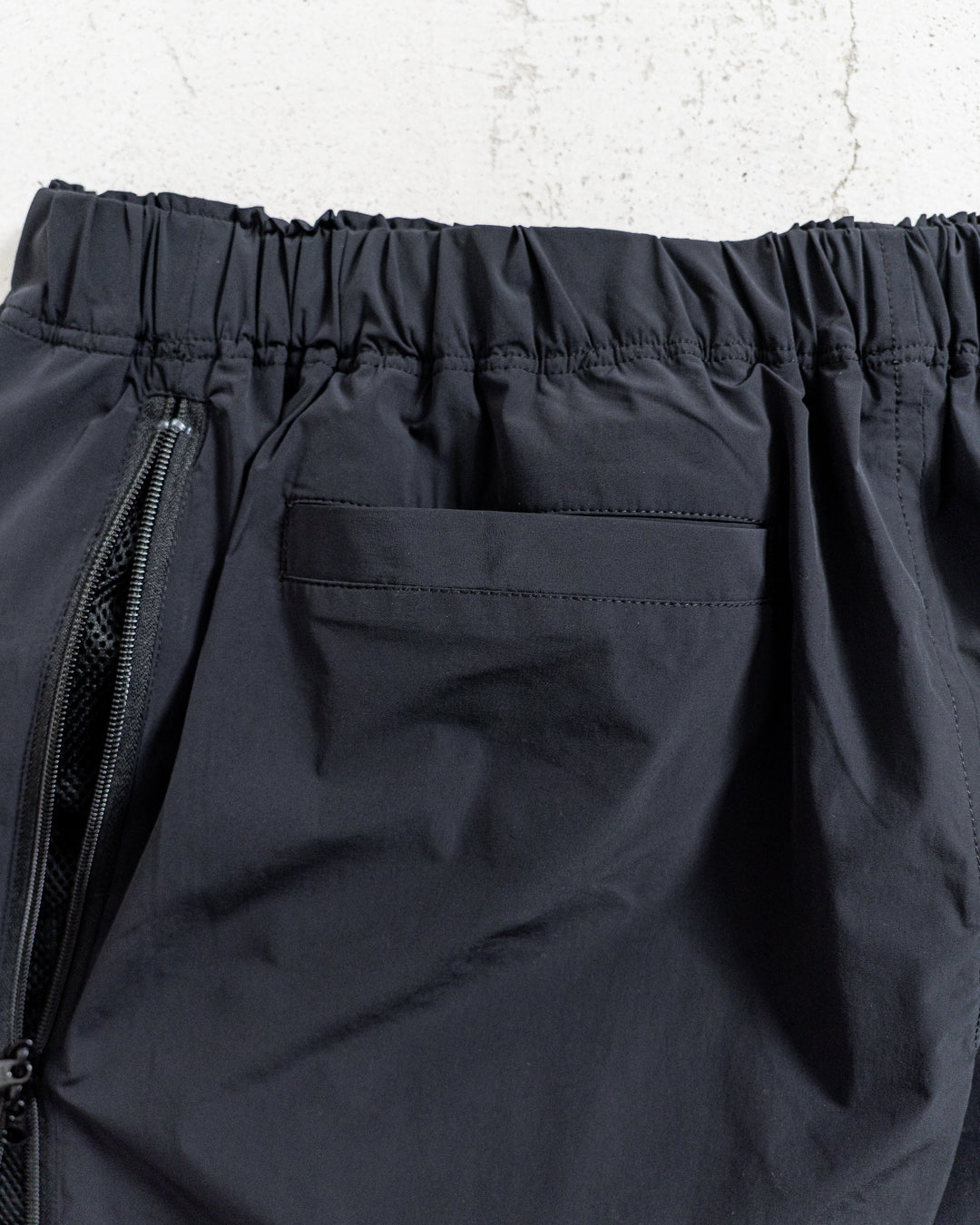 is-ness Technical Ventilation Shorts