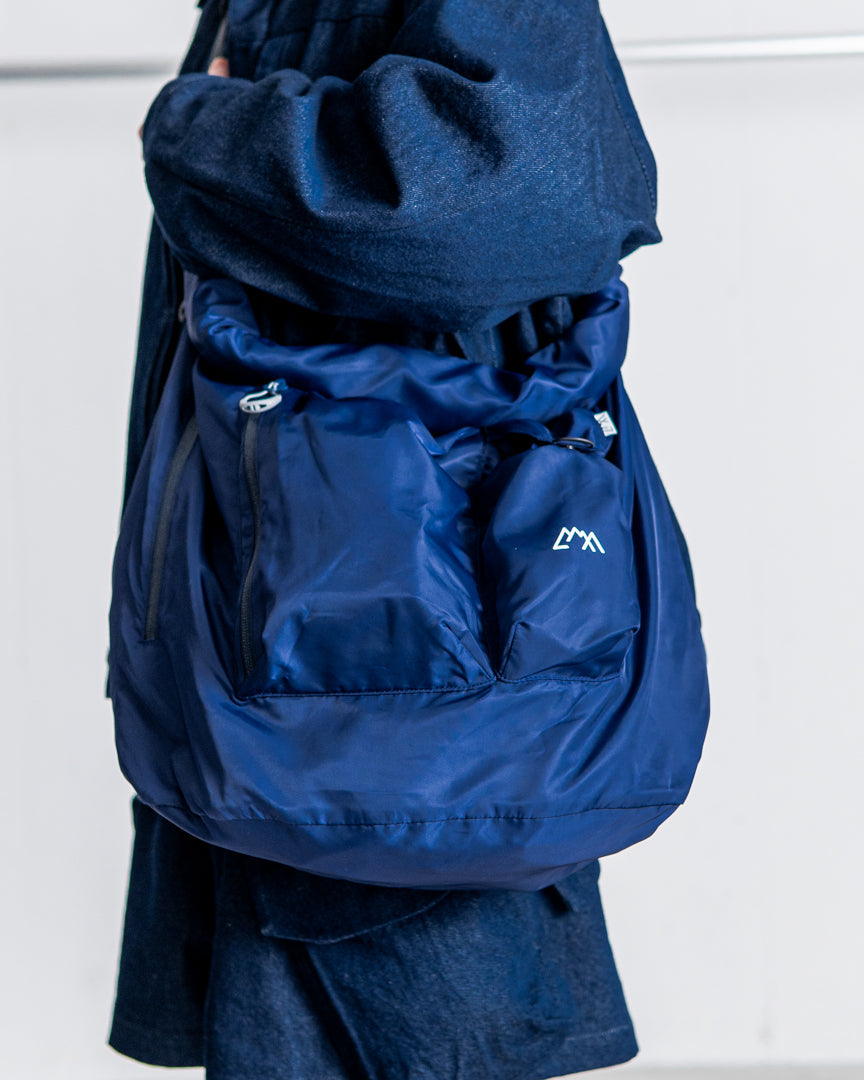 CMF OUTDOOR GARMENT ROLL BAG