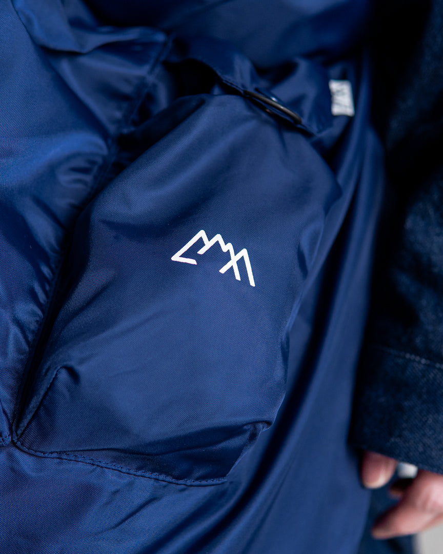 CMF OUTDOOR GARMENT ROLL BAG