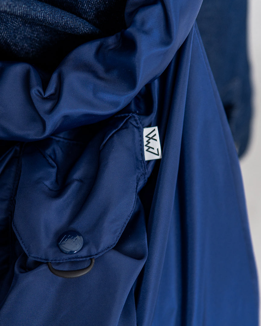 CMF OUTDOOR GARMENT ROLL BAG