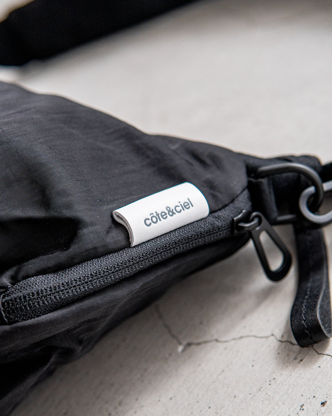 cote&ciel Orne Smooth Black