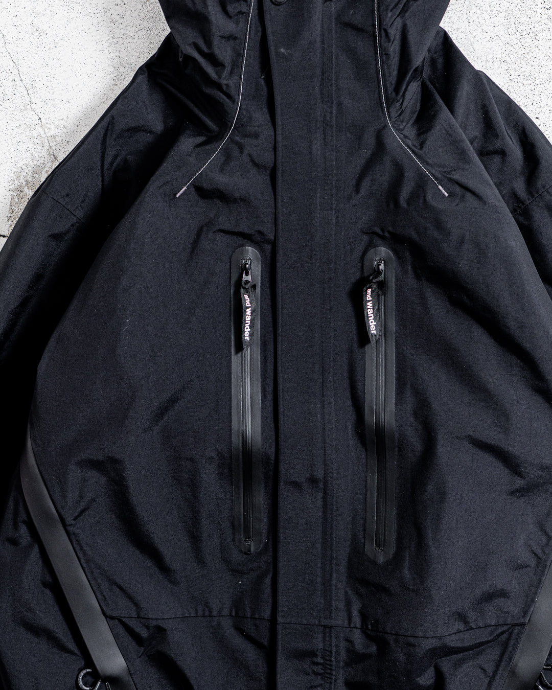 and wander 2.5L hiker rain jacket