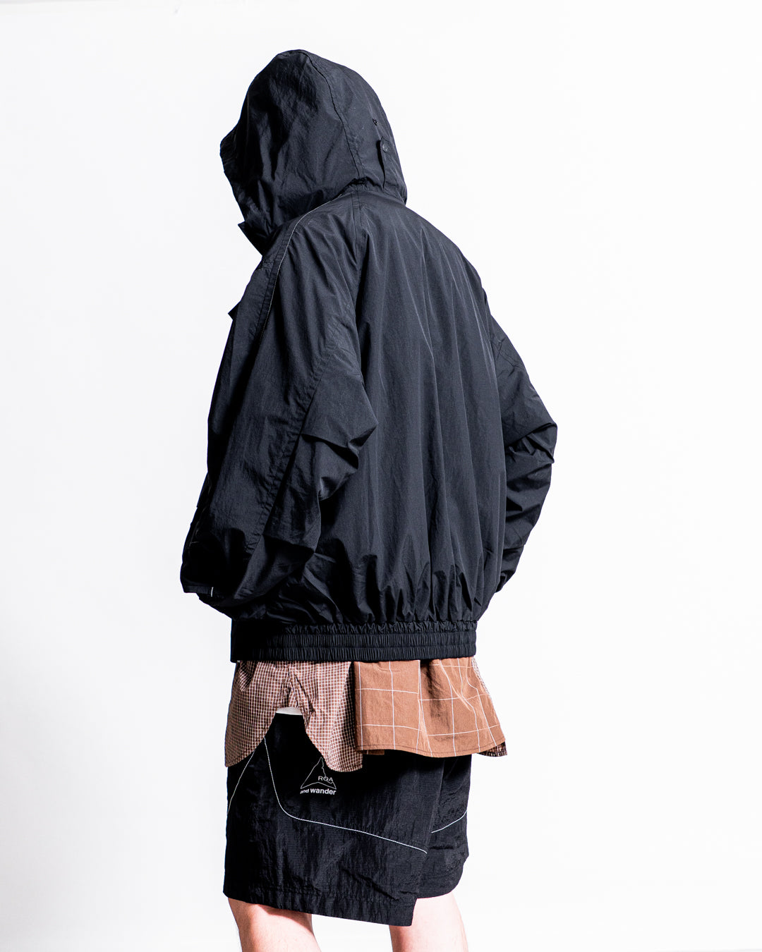 and wander water repellent light jacket 2