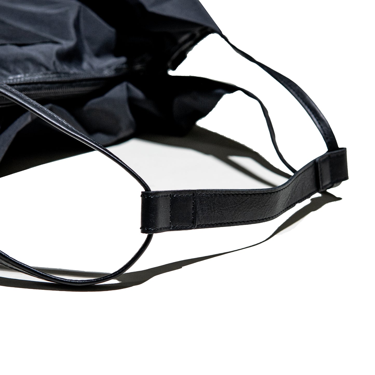 HAKAMA DRAPE SHOULDER