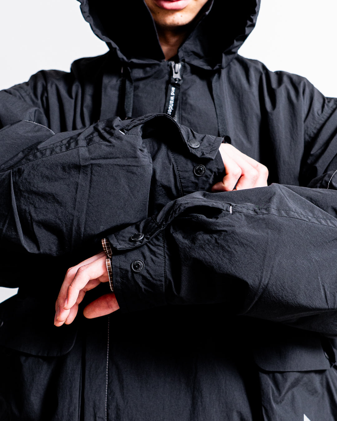 and wander water repellent light jacket 2