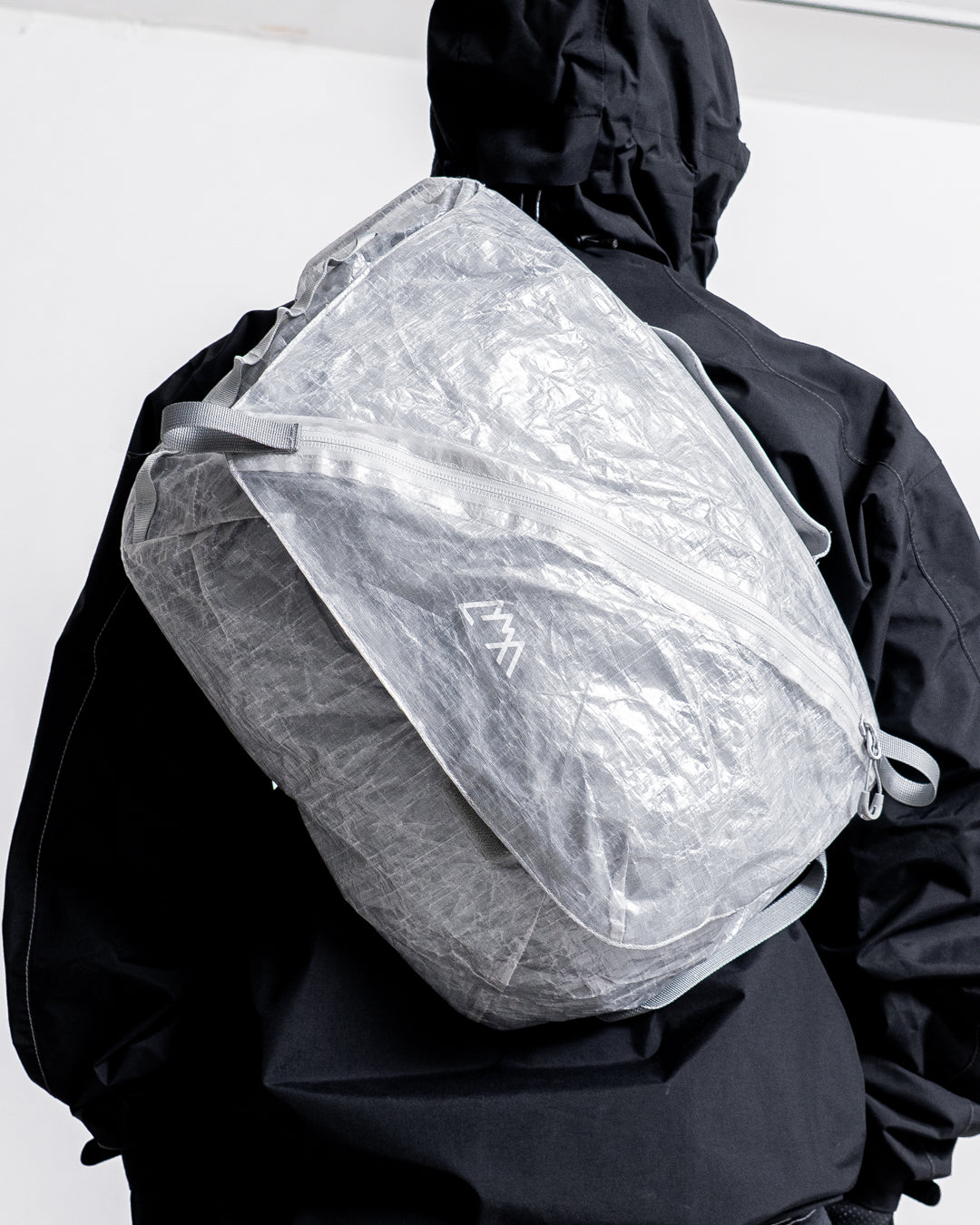 CMF OUTDOOR GARMENT MESSENGER BAG DYNEEMA