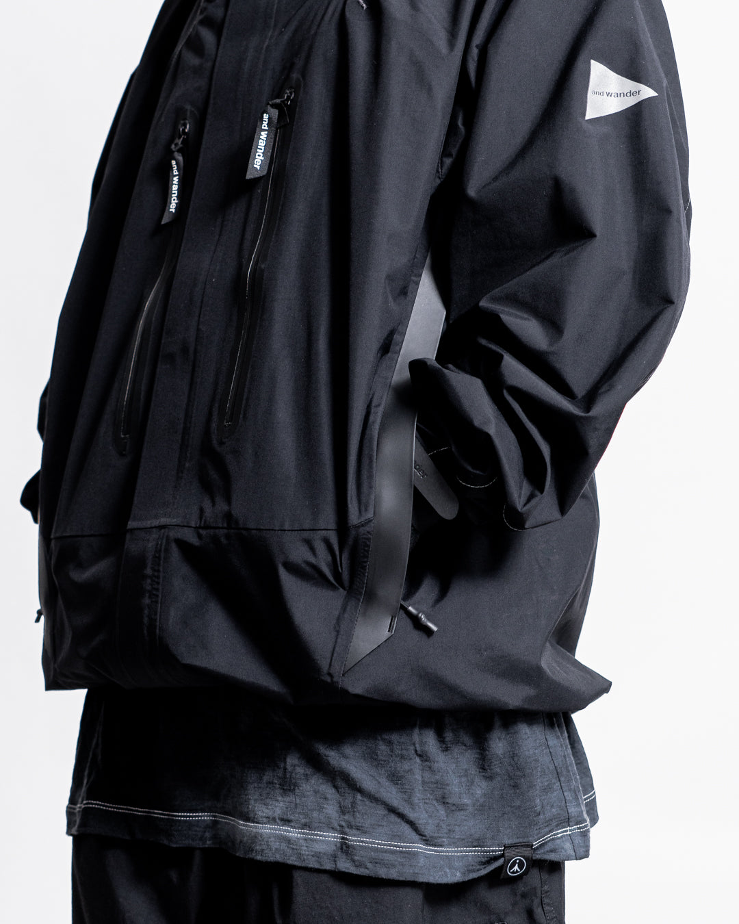 and wander 2.5L hiker rain jacket