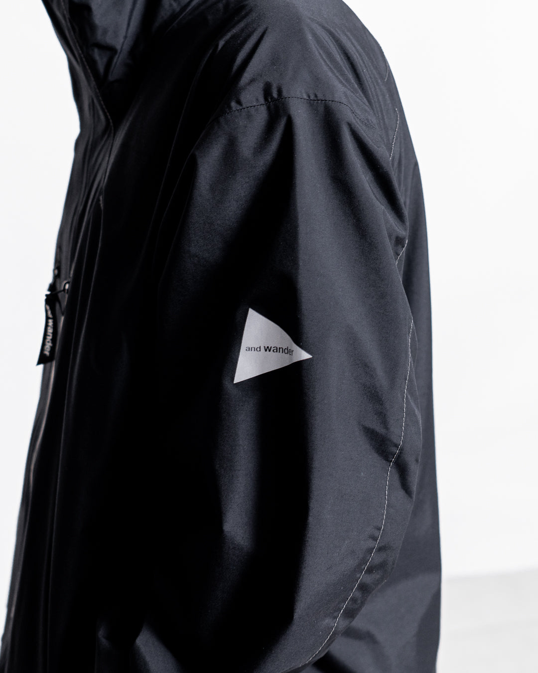 and wander 2.5L hiker rain jacket