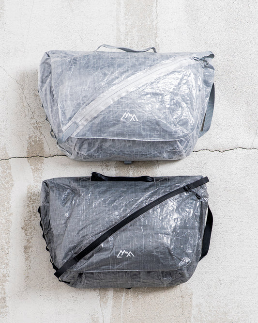 CMF OUTDOOR GARMENT MESSENGER BAG DYNEEMA