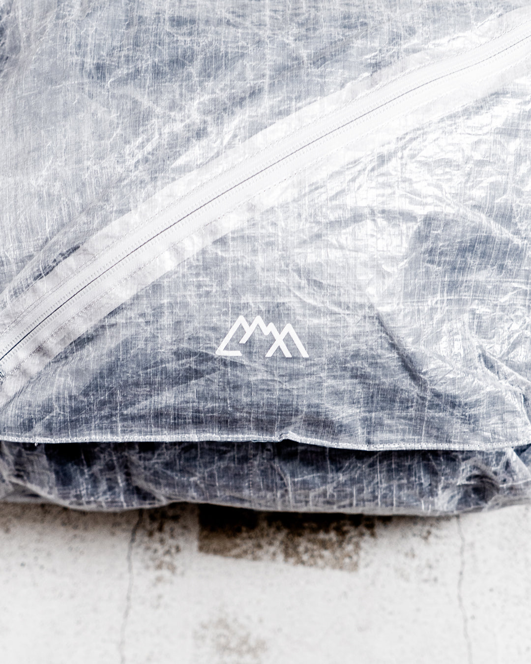 CMF OUTDOOR GARMENT MESSENGER BAG DYNEEMA