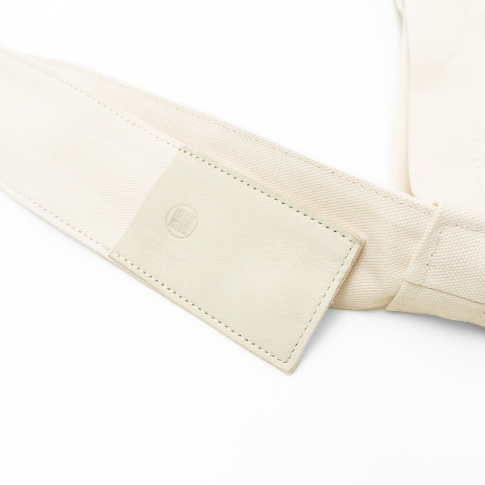 TASUKI SHOULDER <NO.3> Available in avariety of materials.