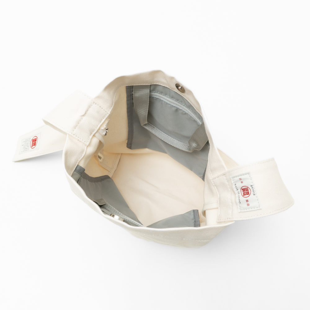 TASUKI SHOULDER <NO.3> Available in avariety of materials.