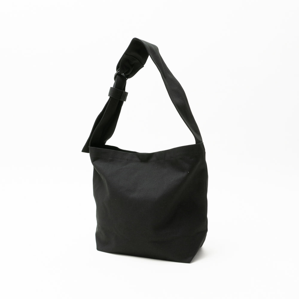 TASUKI SHOULDER <NO.2> Available in avariety of materials.