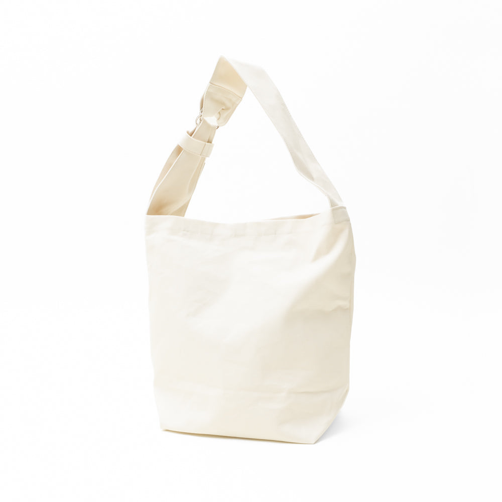 TASUKI SHOULDER <NO.1> Available in avariety of materials.