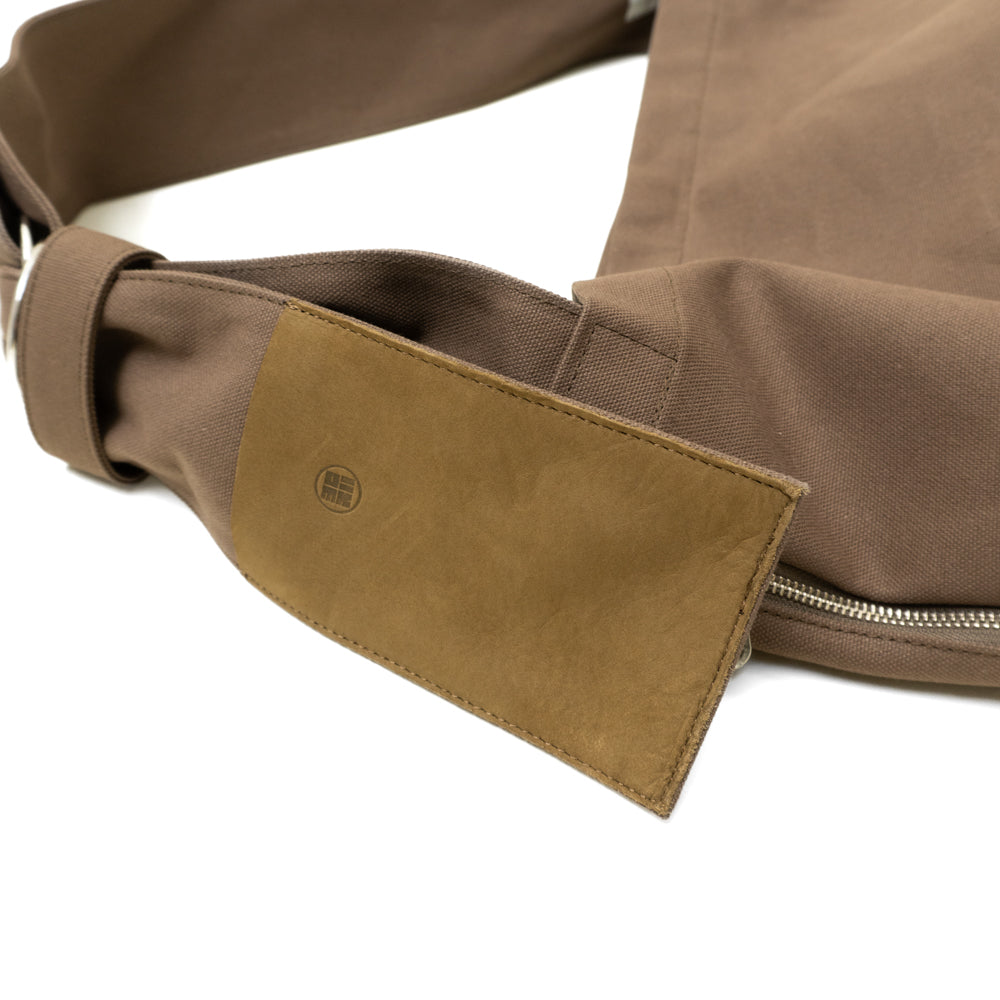 TASUKI SHOULDER <NO.1> Available in avariety of materials.