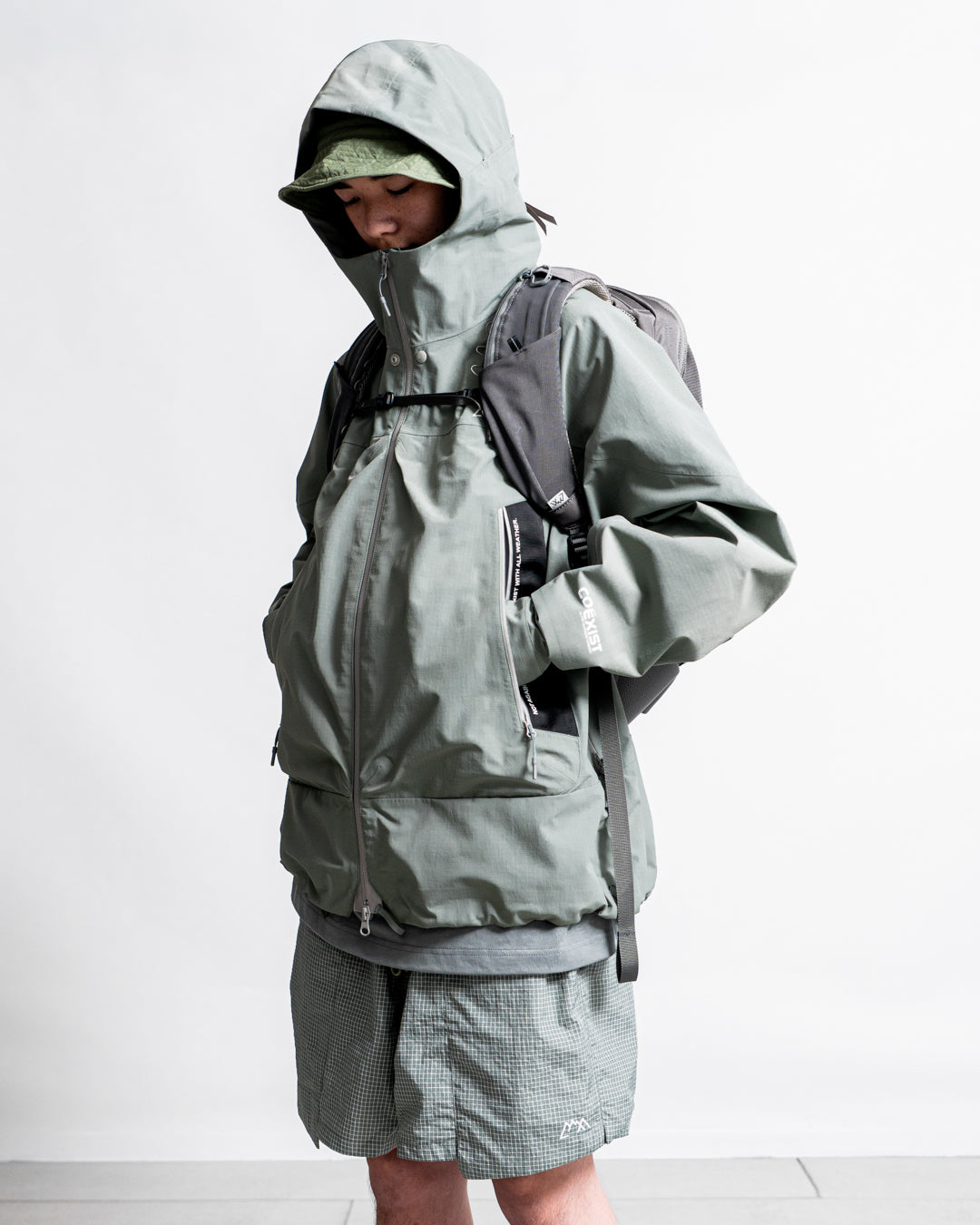 CMF OUTDOOR GARMENT WHITE OUT SHELL COEXIST