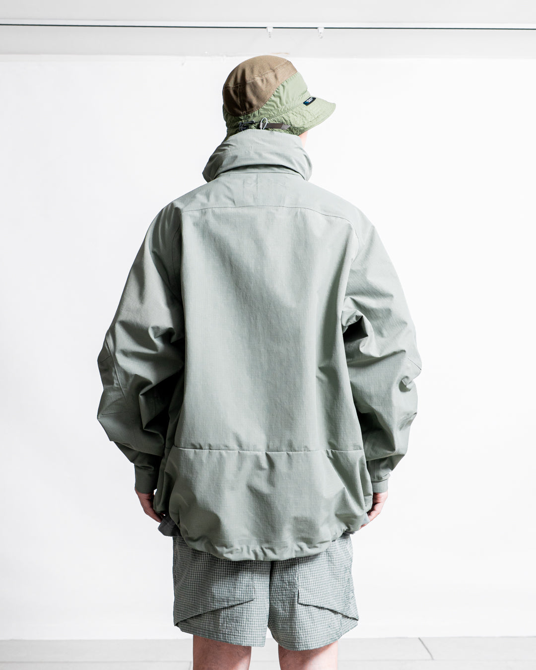 CMF OUTDOOR GARMENT WHITE OUT SHELL COEXIST