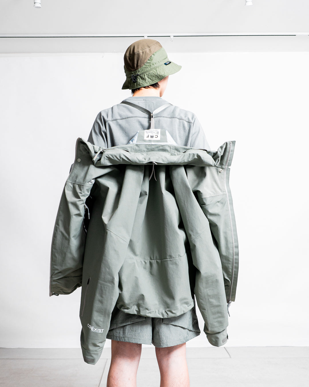 CMF OUTDOOR GARMENT WHITE OUT SHELL COEXIST