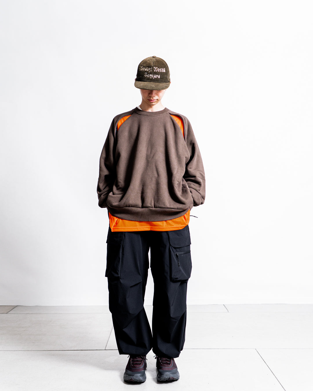 【8.8 sat 0:00 release】is-ness Ventilated Sweatshirt