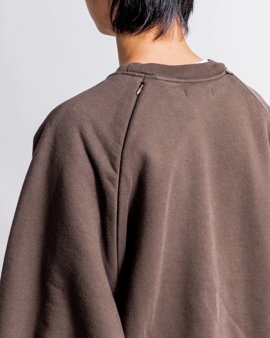 【8.8 sat 0:00 release】is-ness Ventilated Sweatshirt