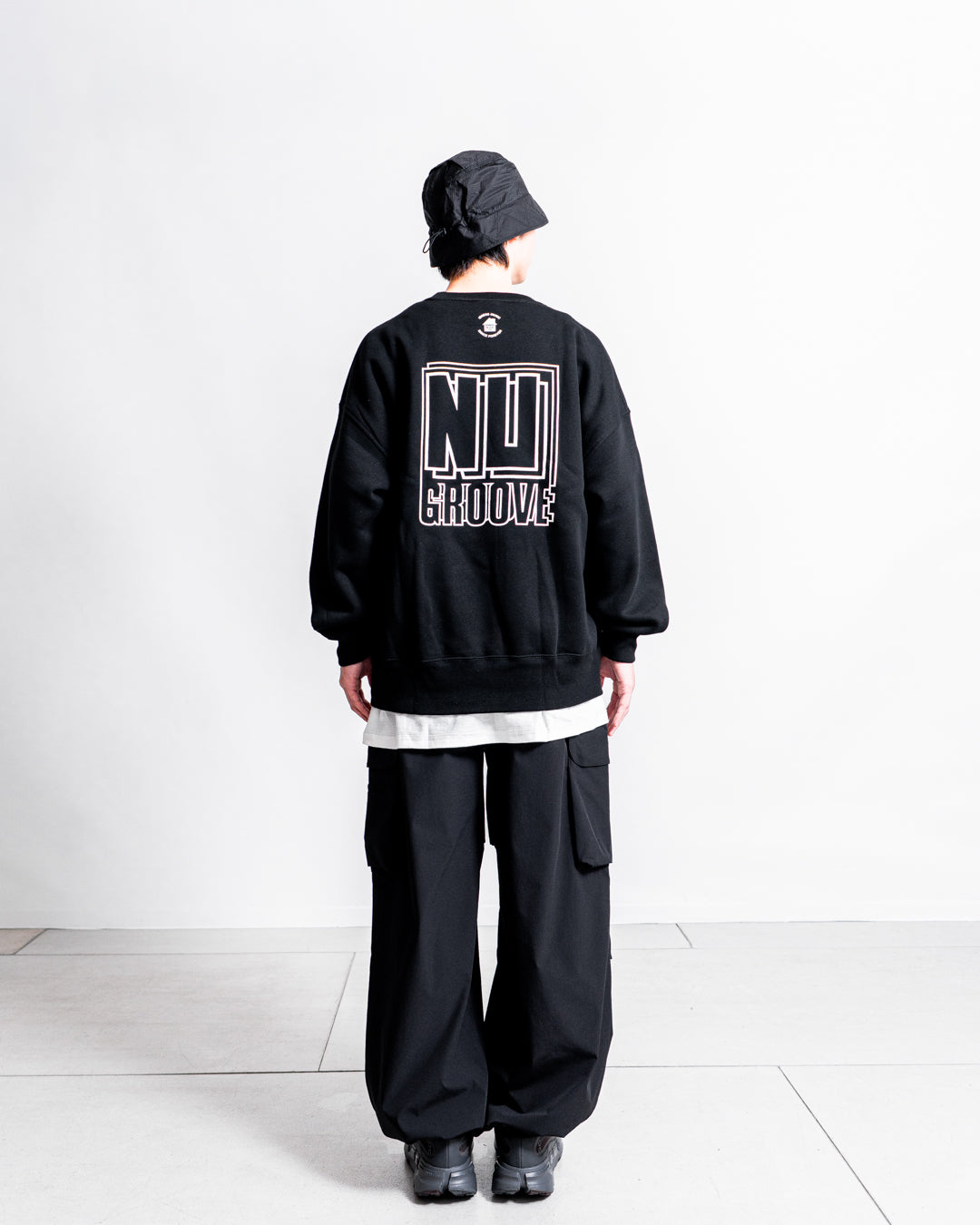 【8.8 sat 0:00 release】ISNESS MUSIC × NU GROOVE SWEATSHIRT LEFT CHEST