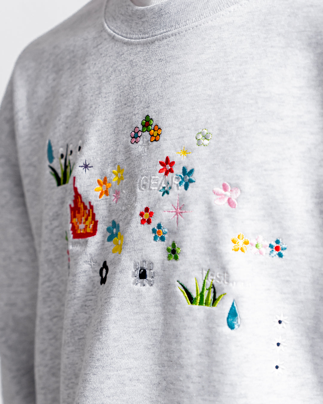 【8.8 sat 11:00 release】NICK GEAR Sample Embroidery Sweat