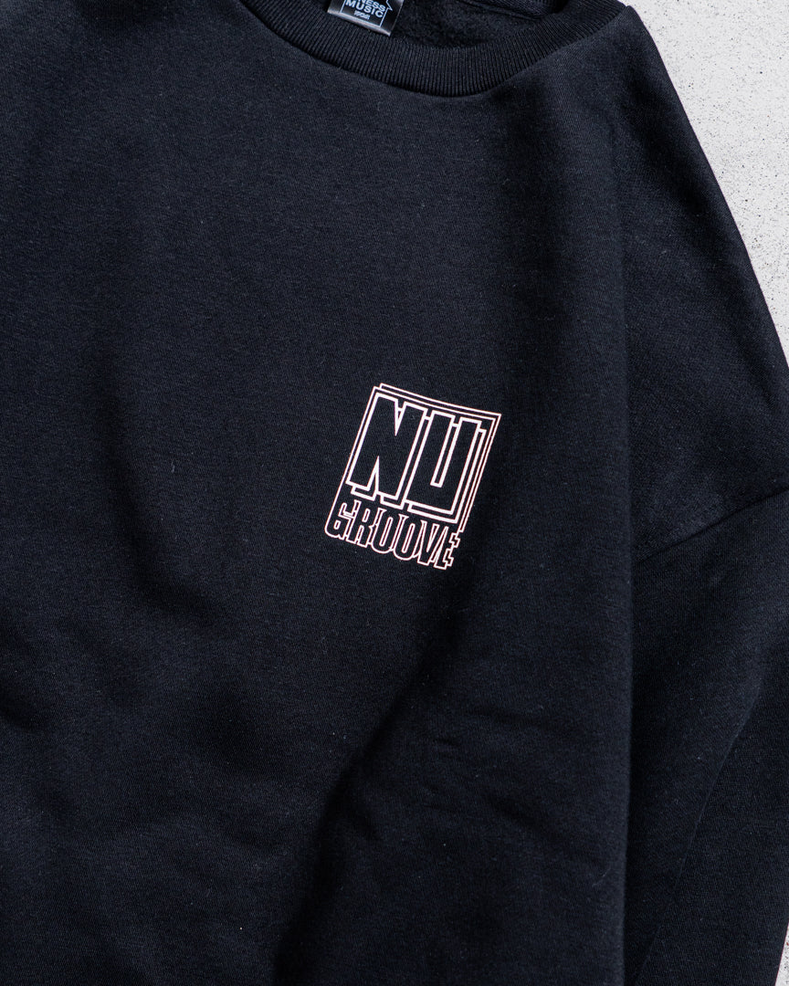 【8.8 sat 0:00 release】ISNESS MUSIC × NU GROOVE SWEATSHIRT LEFT CHEST
