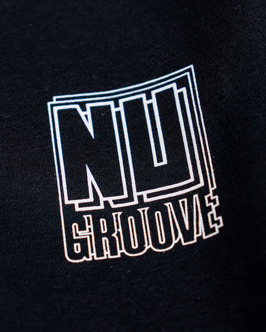 【8.8 sat 0:00 release】ISNESS MUSIC × NU GROOVE SWEATSHIRT LEFT CHEST