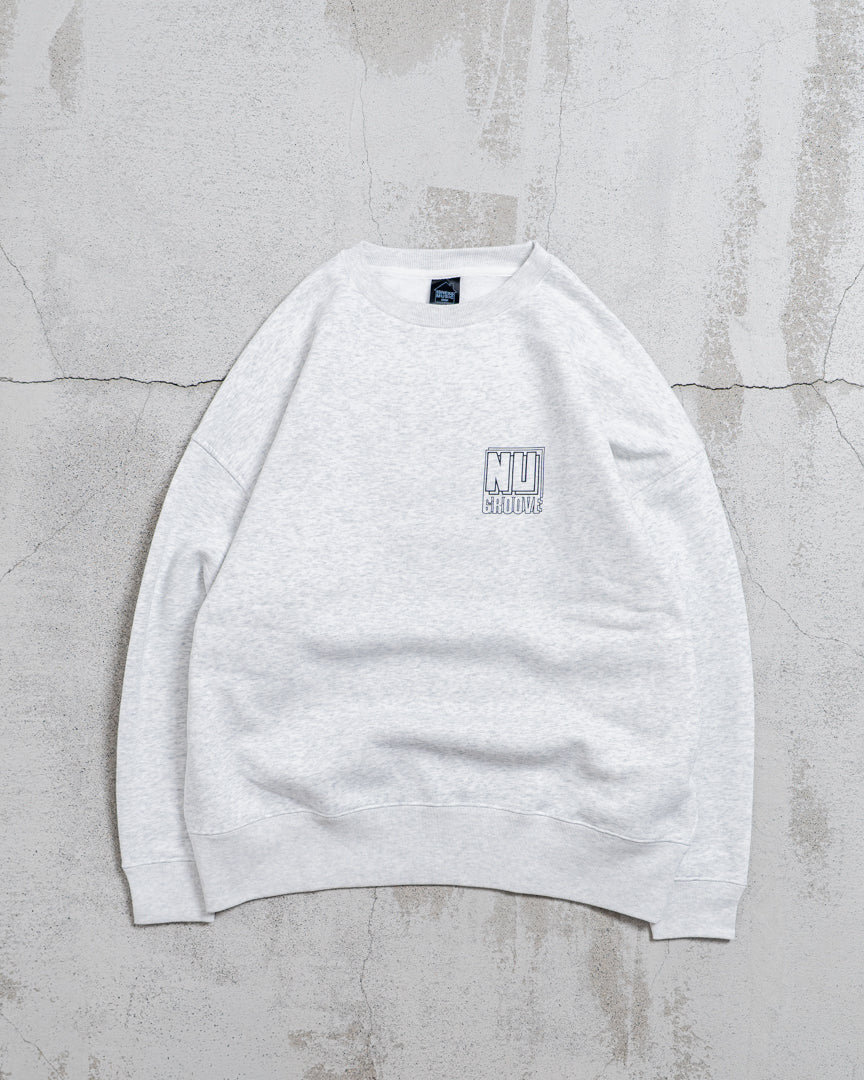 【8.8 sat 0:00 release】ISNESS MUSIC × NU GROOVE SWEATSHIRT LEFT CHEST
