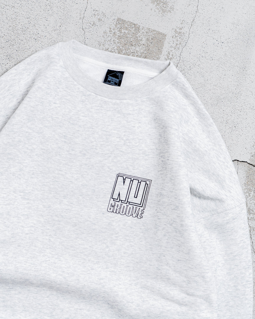 【8.8 sat 0:00 release】ISNESS MUSIC × NU GROOVE SWEATSHIRT LEFT CHEST