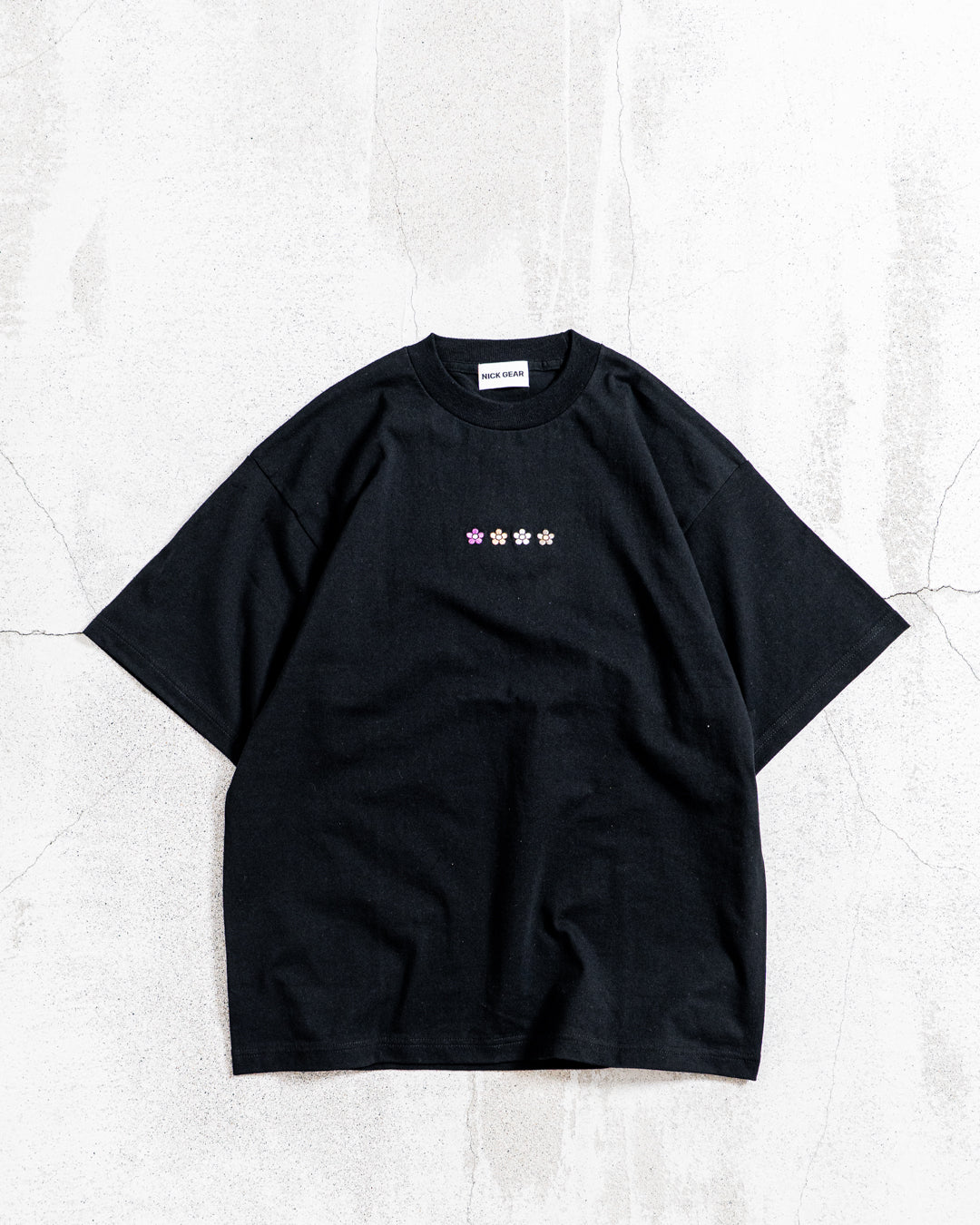 【8.8 sat 11:00 release】NICK GEAR Alignment Flower T-shirt
